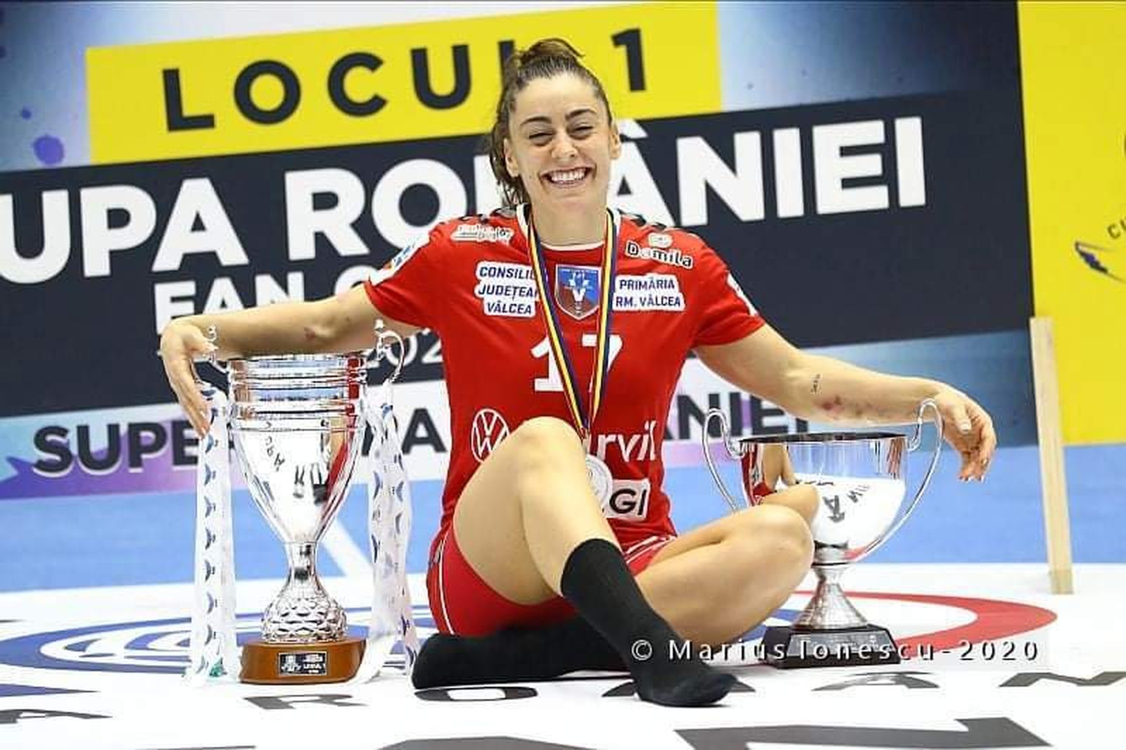 Marta López, feliz, después de proclamarse campeona.