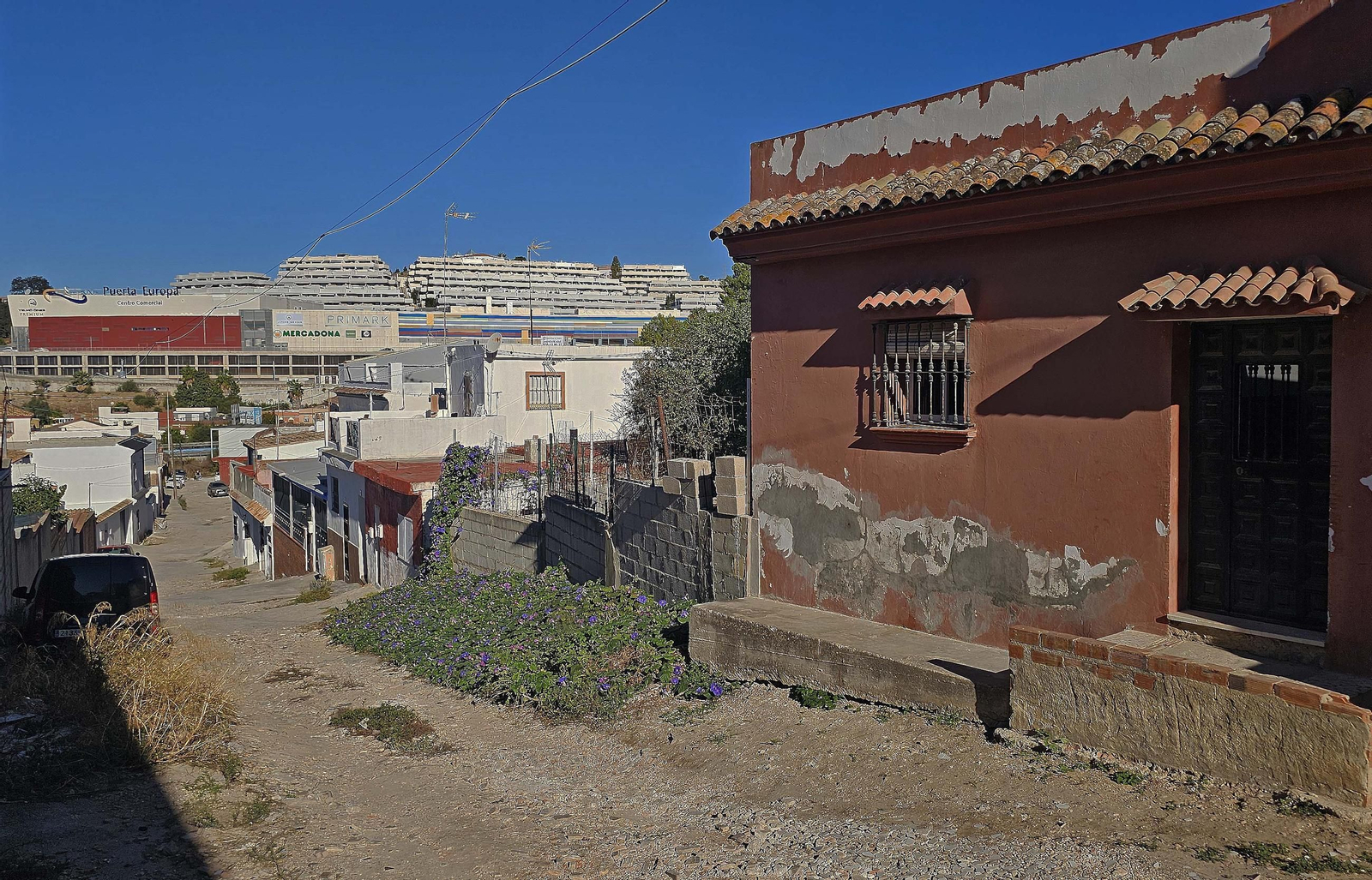 Fotos de los desperfectos de la barriada de La Capelina en Algeciras