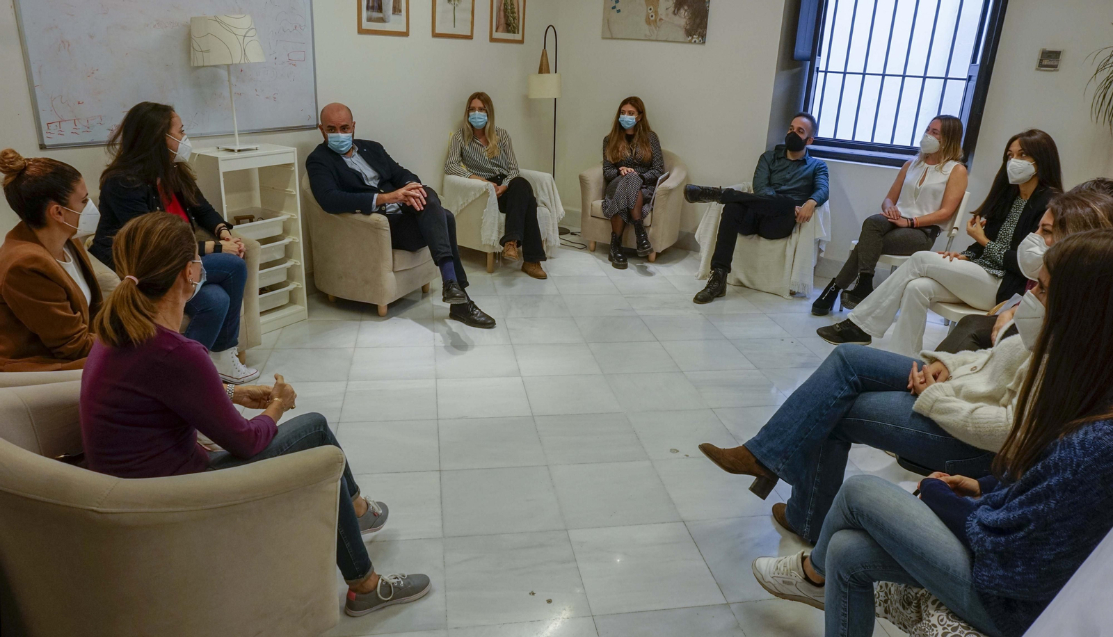 El Centro ABB/ita ofrece terapias individualizadas y herramientas grupales para los trastornos alimentarios en Sevilla.