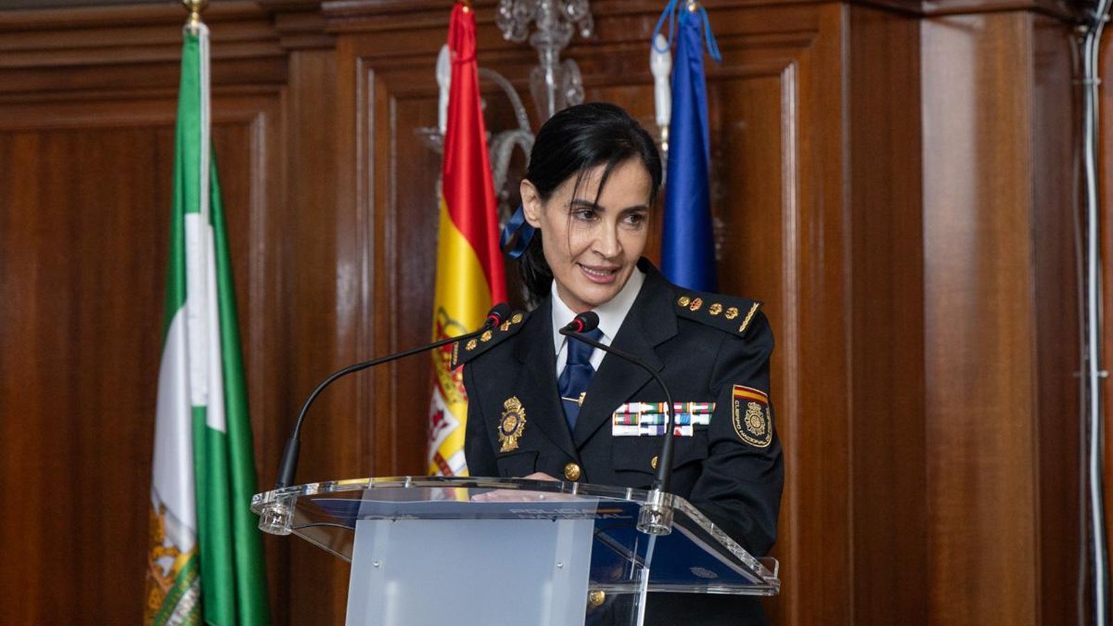 Toma de posesión de la comisaria jefa provincial de Jaén, Layla Dris Hach-Mohamed