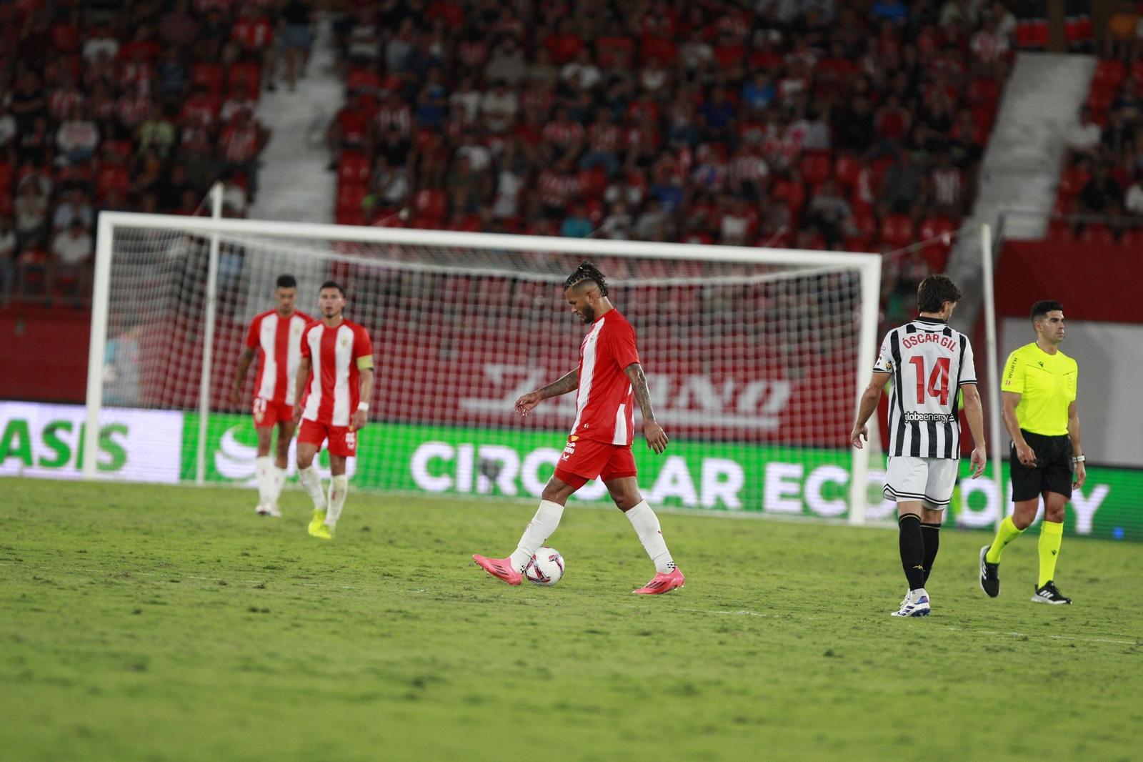 El partido U.D. Almería-C.D. Castellón en imágenes
