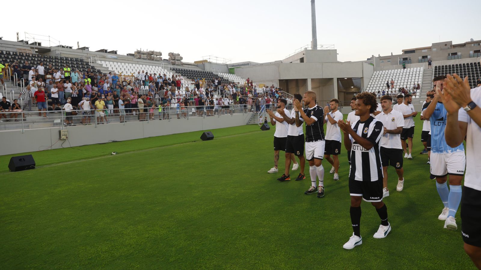 Las fotos de la presentación de la Balona en el nuevo estadio
