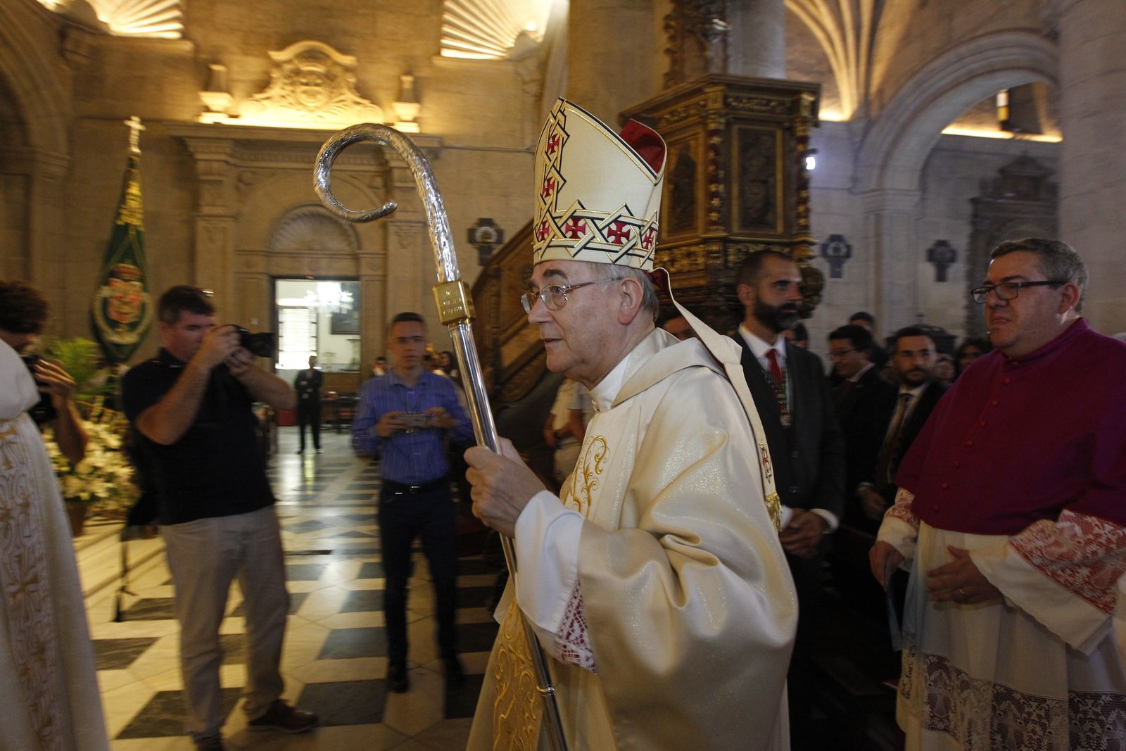Fotogalería misas en honor a la Virgen del Mar. Feria de Almería 2019