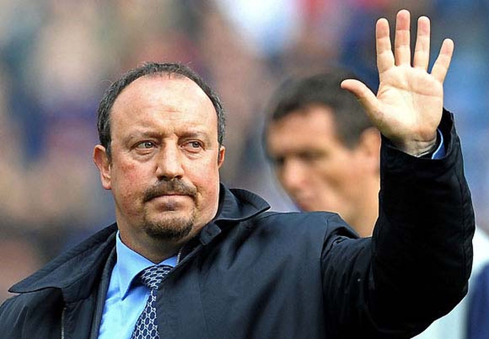 Benítez: "Todo el mundo sabe quién va a entrenar al Chelsea la próxima temporada"