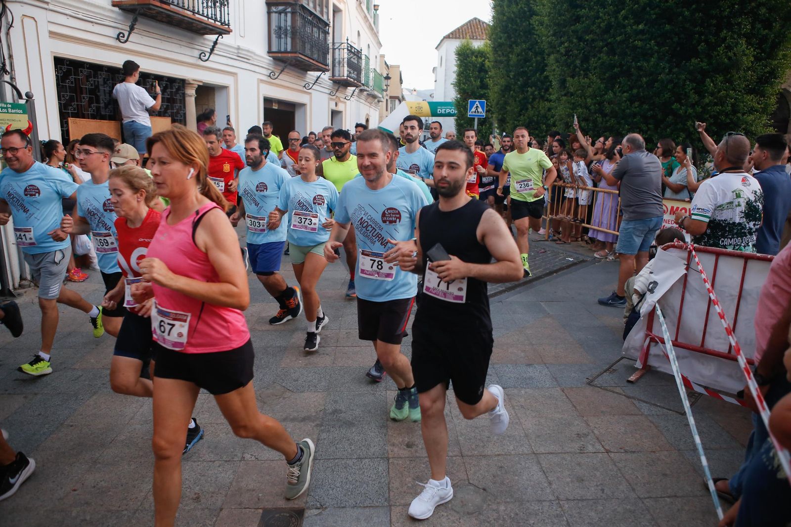 Fotos de la carrera nocturna de Los Barrios