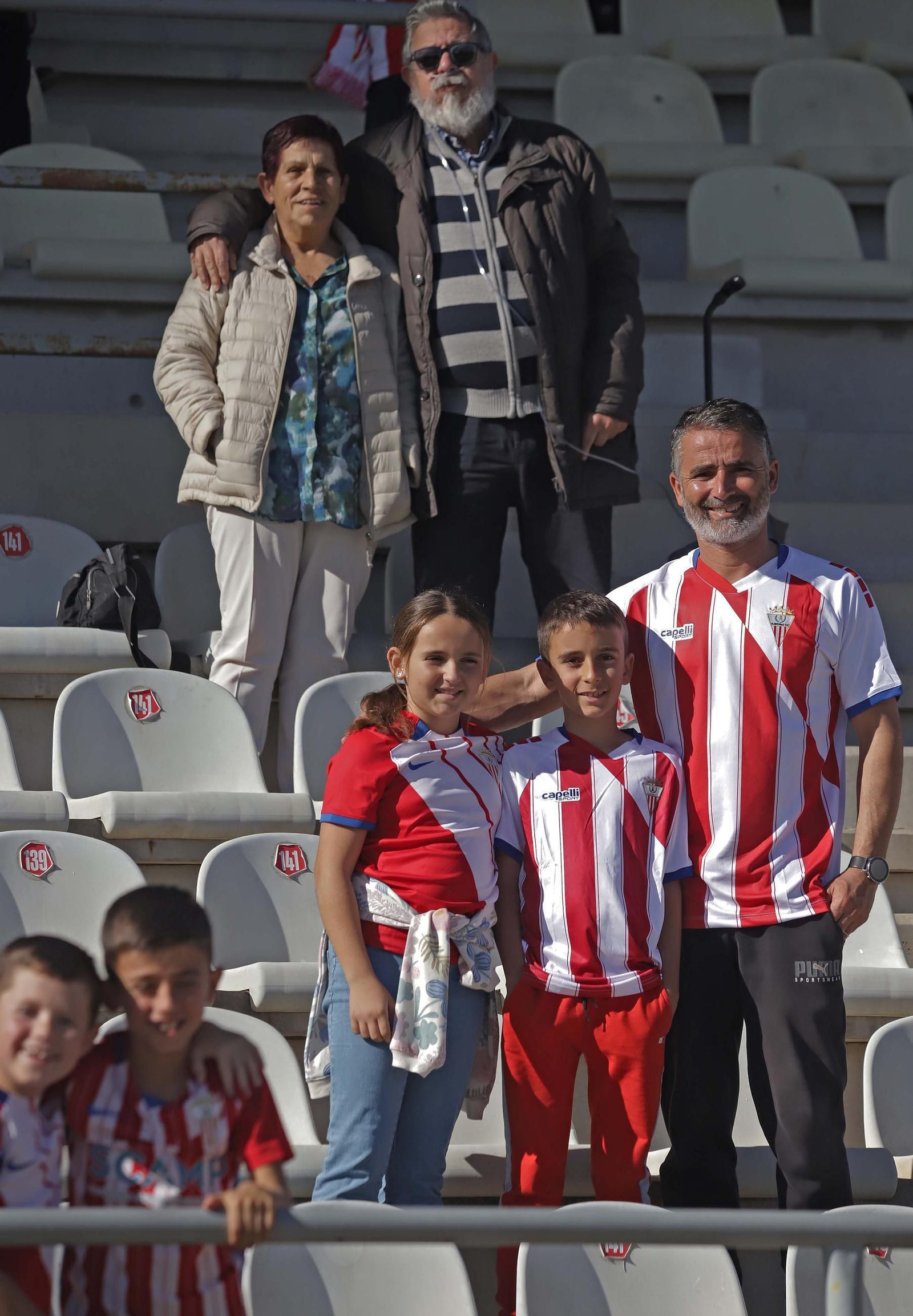 Búscate en el Nuevo Mirador durante el Algeciras - Atlético Madreliño de Primera Federación