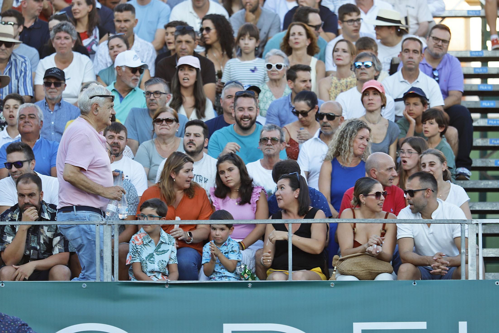 Imágenes del ambiente en la final femenina de la Copa del Rey de tenis de Huelva