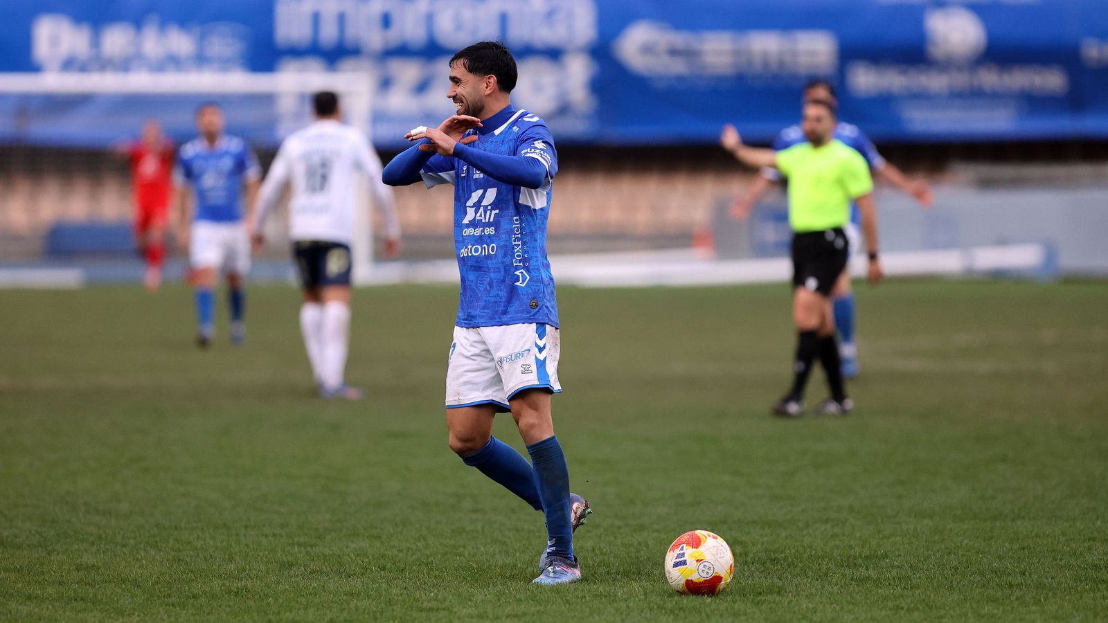 Imágenes del Xerez DFC contra el UCAM Murcia CF en Chapín