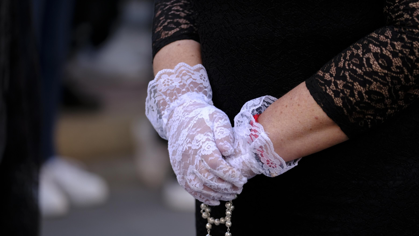 Coronación desaría al viento en su estación de Penitencia