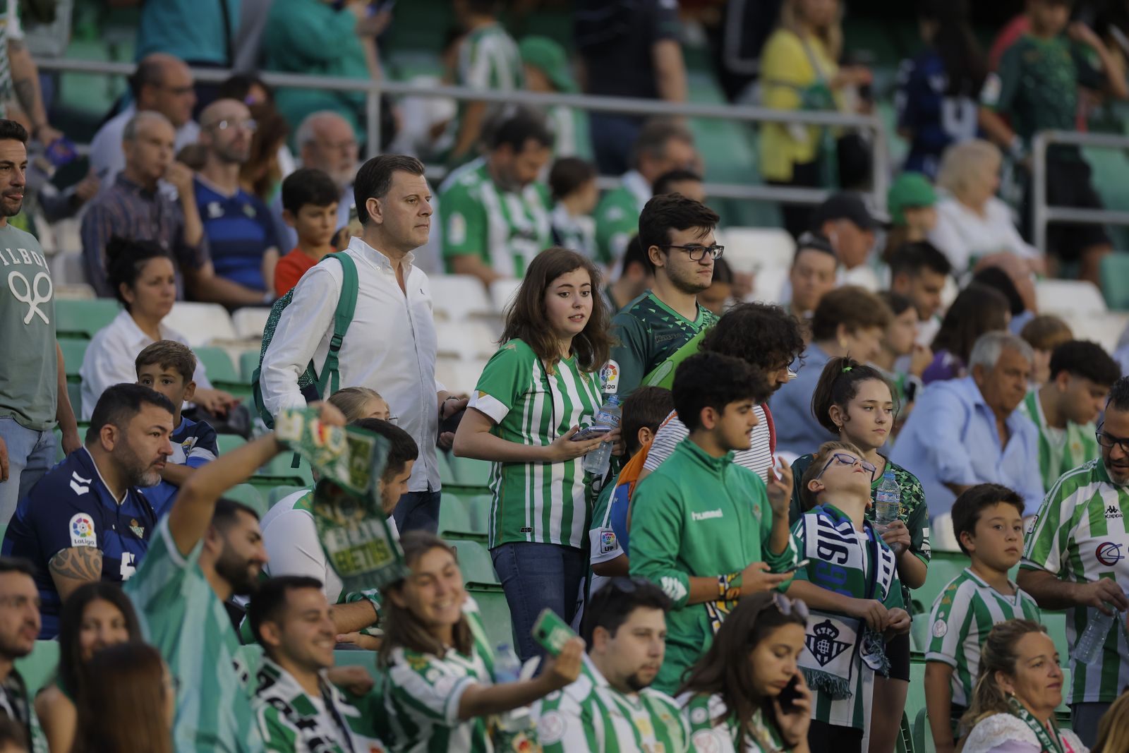 Búscate en las fotos de Betis-Getafe