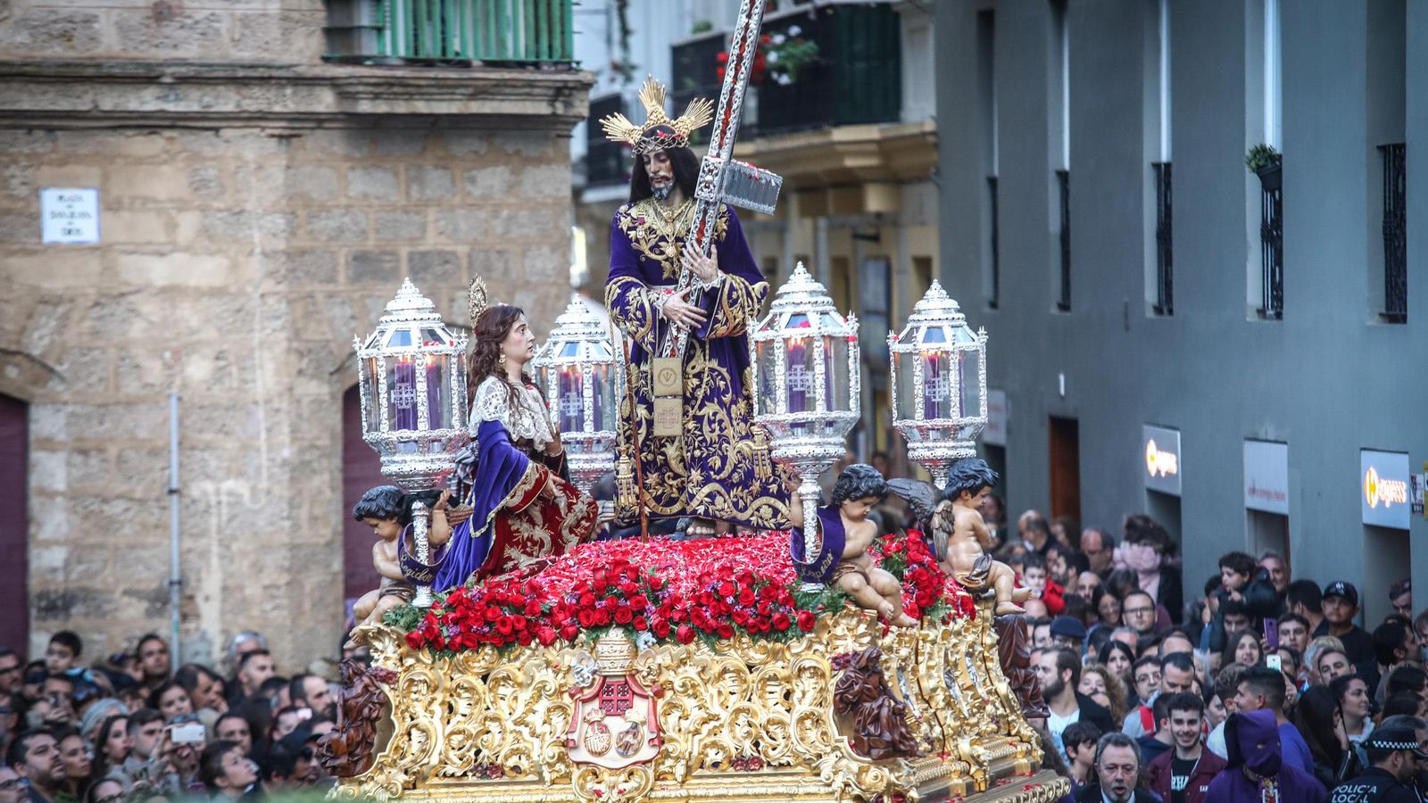 Salida procesional de la hermandad del Nazareno