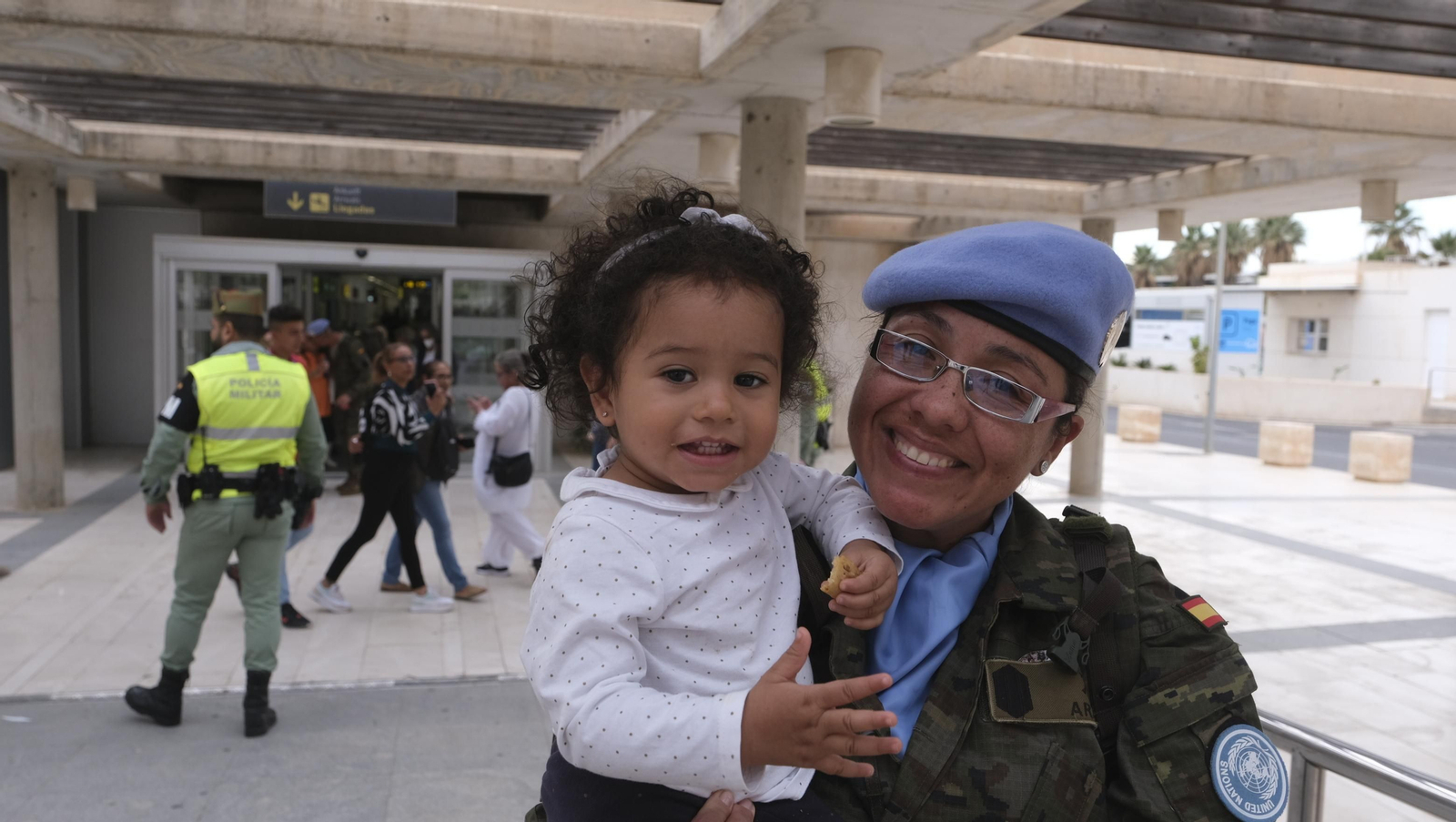 Imágenes de la salida del segundo contingente de La Legión con destino el Líbano