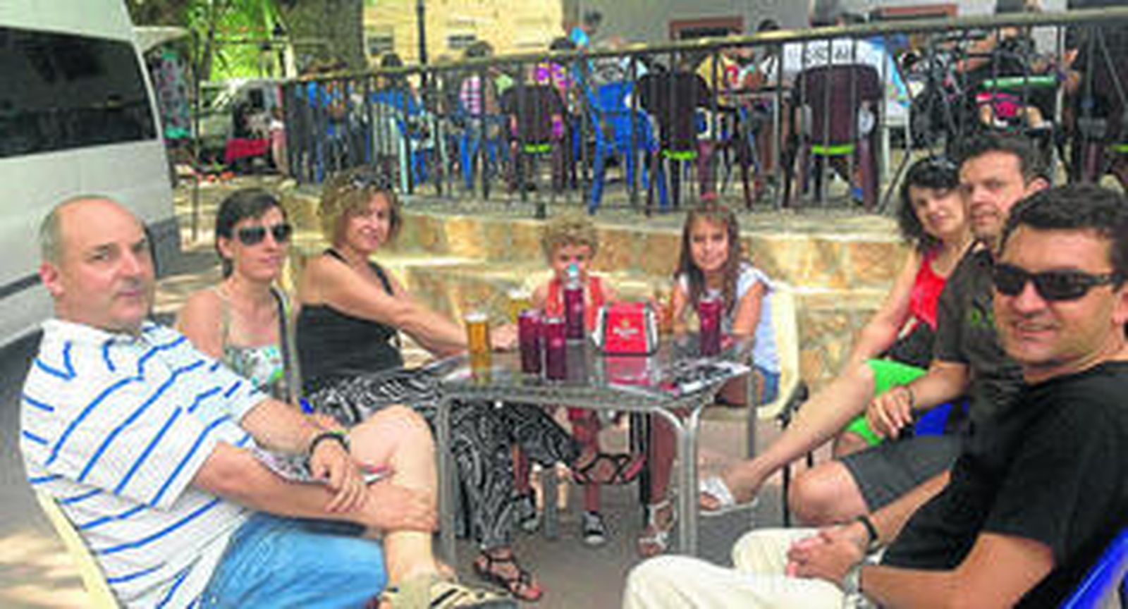 La gastronomía es una parte central de las fiestas.