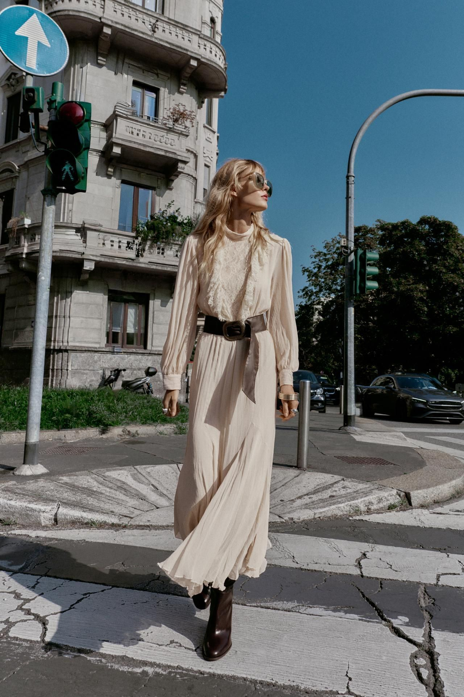 Vestido boho de color crudo