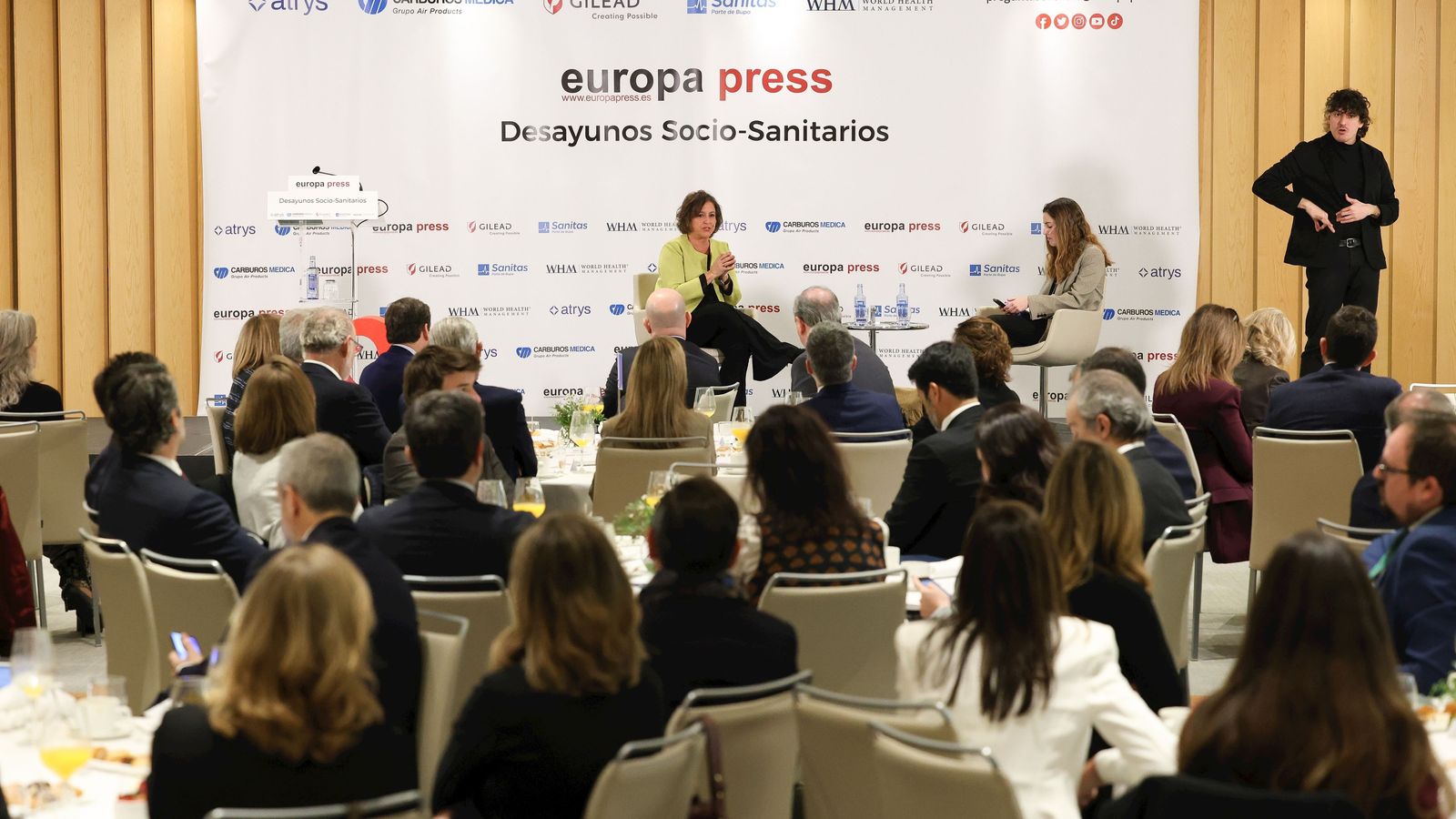 Un momento de la intervención de la consejera de Salud.