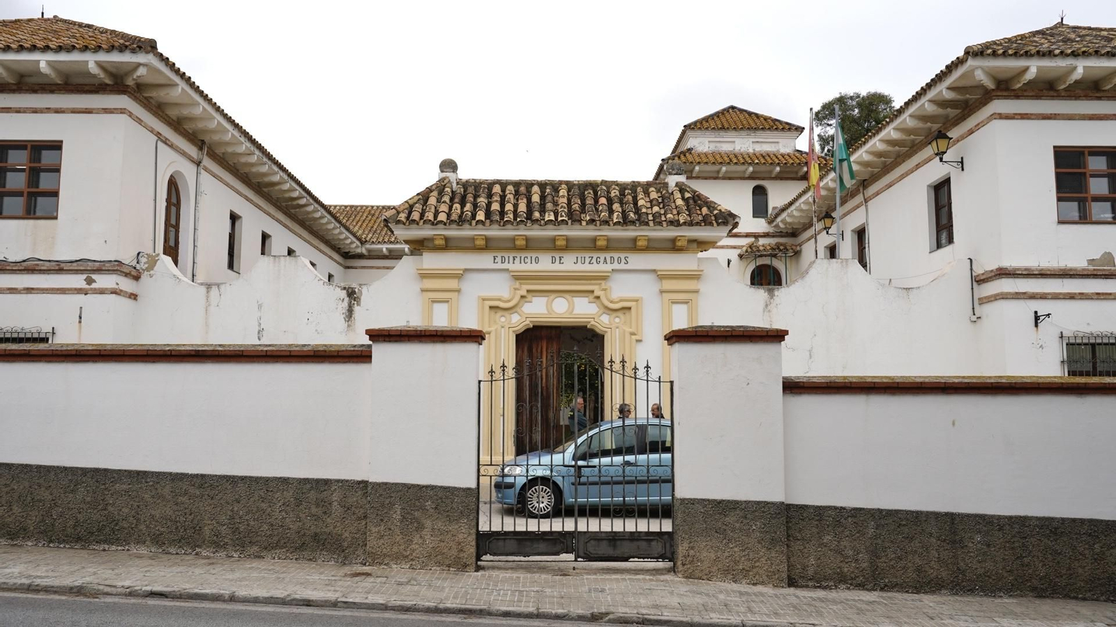 Fotos de los desperfectos del palacio de Marzales en Algeciras