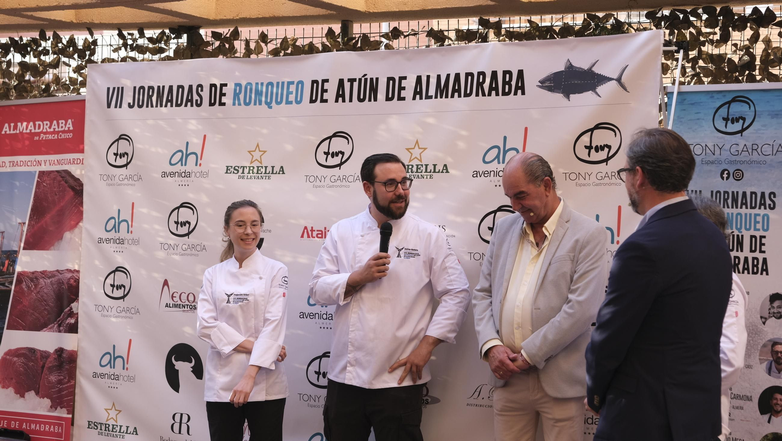 El ronqueo del atún de Almadraba en el Espacio Gastronómico Tony García, en imágenes