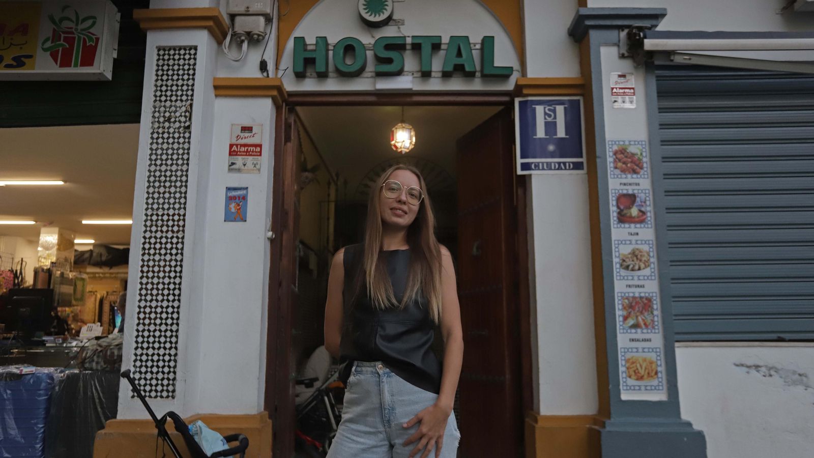 Саша та ії син, українські біженці в Альхесірасі