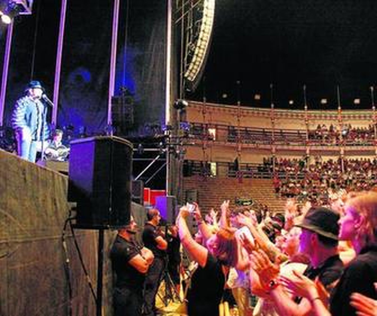 Destacó la gran respuesta de un público totalmente entregado desde el inicio del espectáculo hasta el final