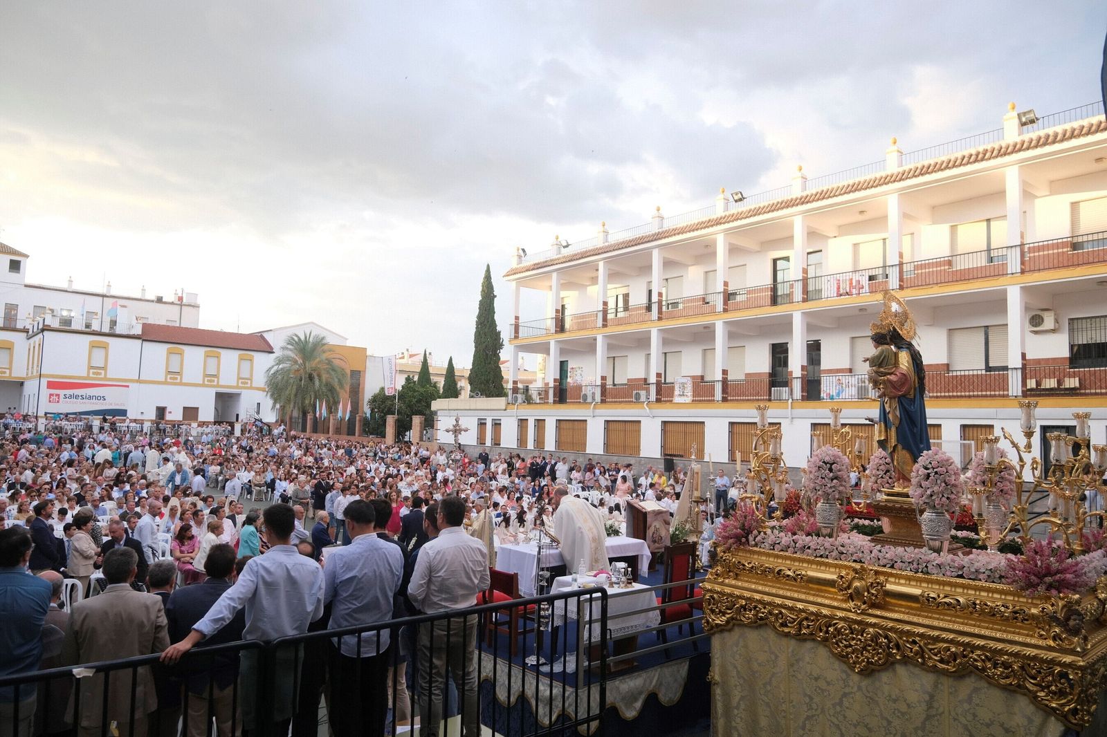 La procesión de María Auxiliadora de Córdoba, en imágenes
