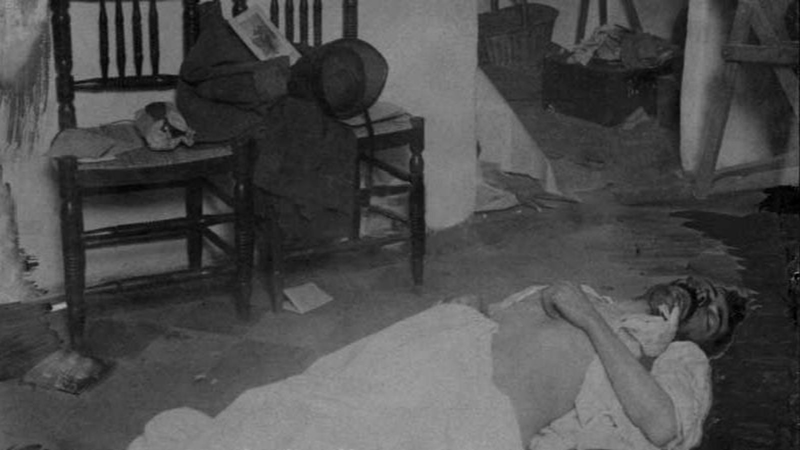 El cadáver de Antonio Teruel horas después de suicidarse en su domicilio