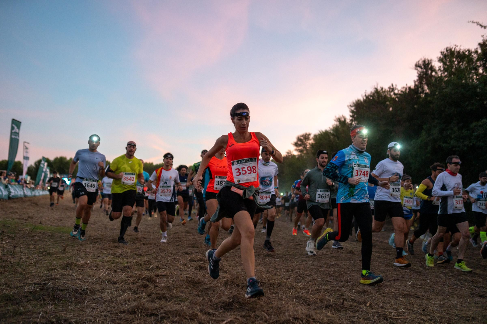 Las fotos de la prueba nocturna del Cross de Itálica