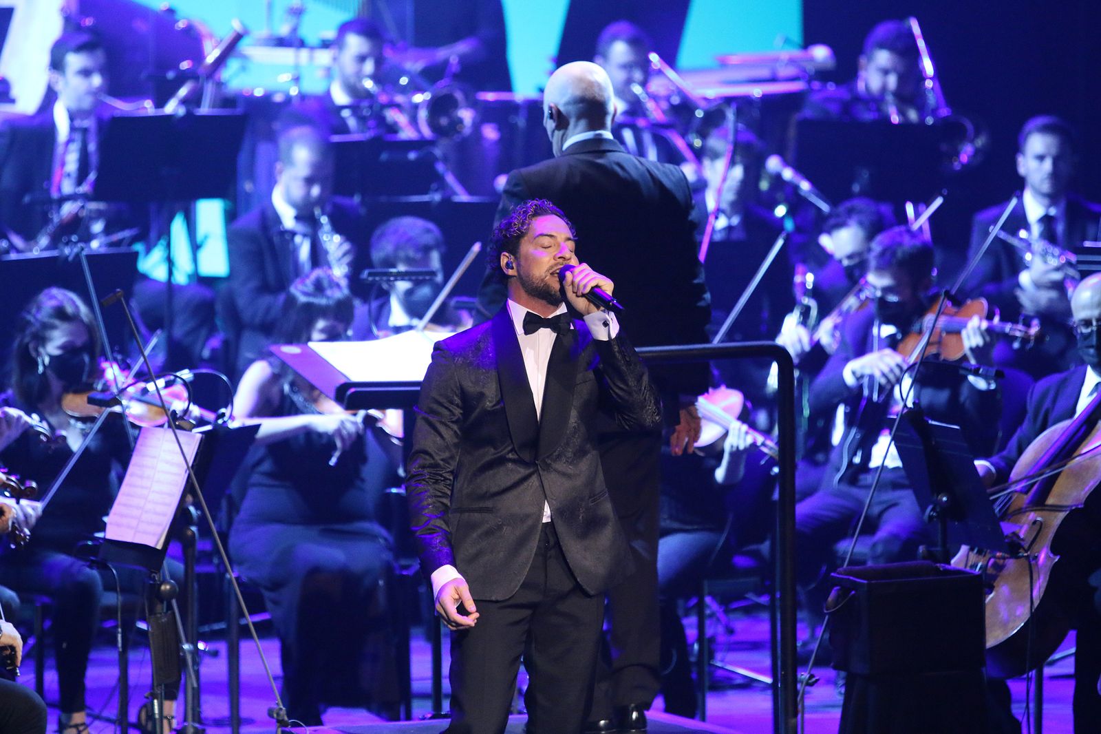 Fotogalería del concierto 'David Bisbal Filarmónico by Cosentino'