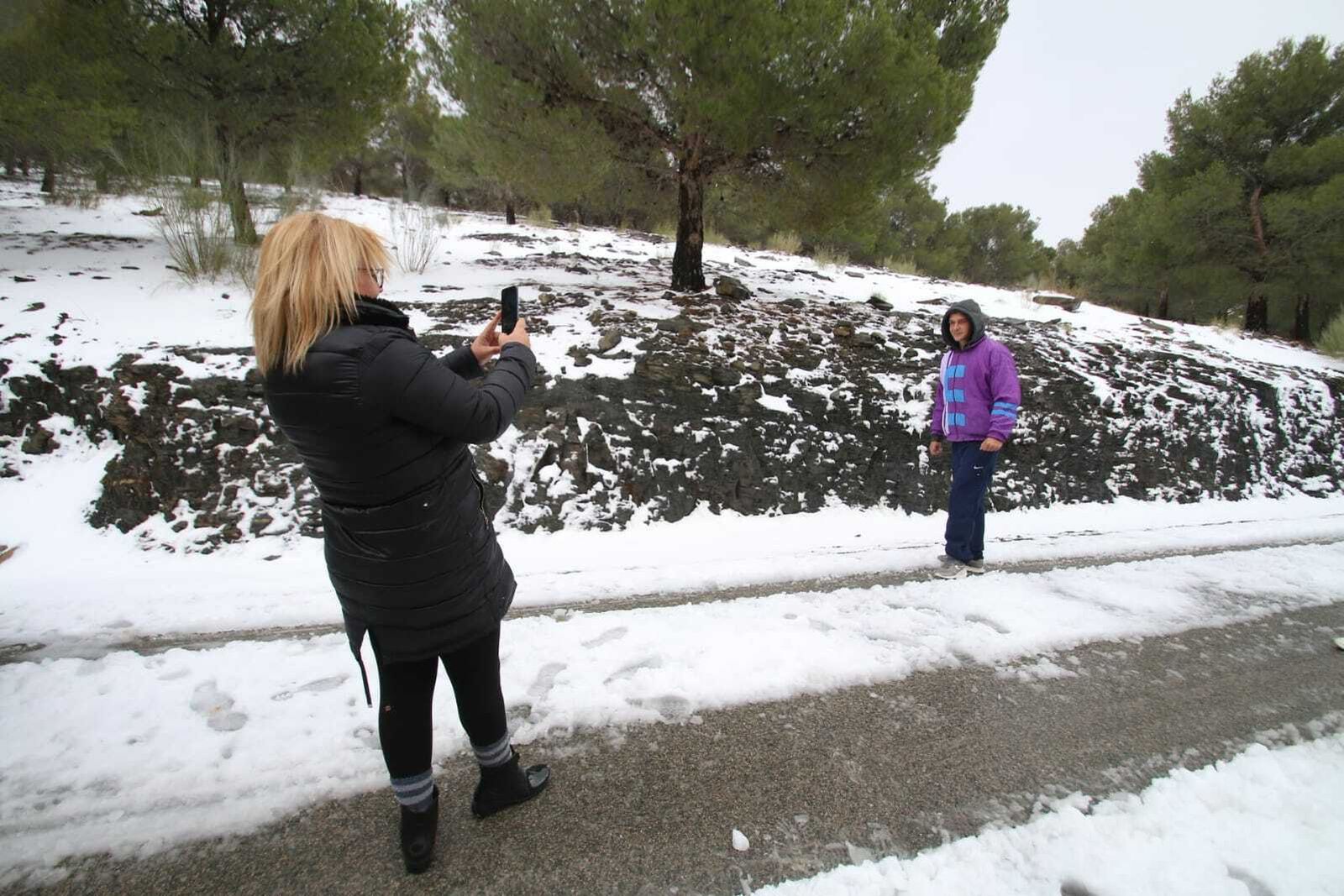 Gloria deja un manto blanco de nieve en la zona norte de la provincia