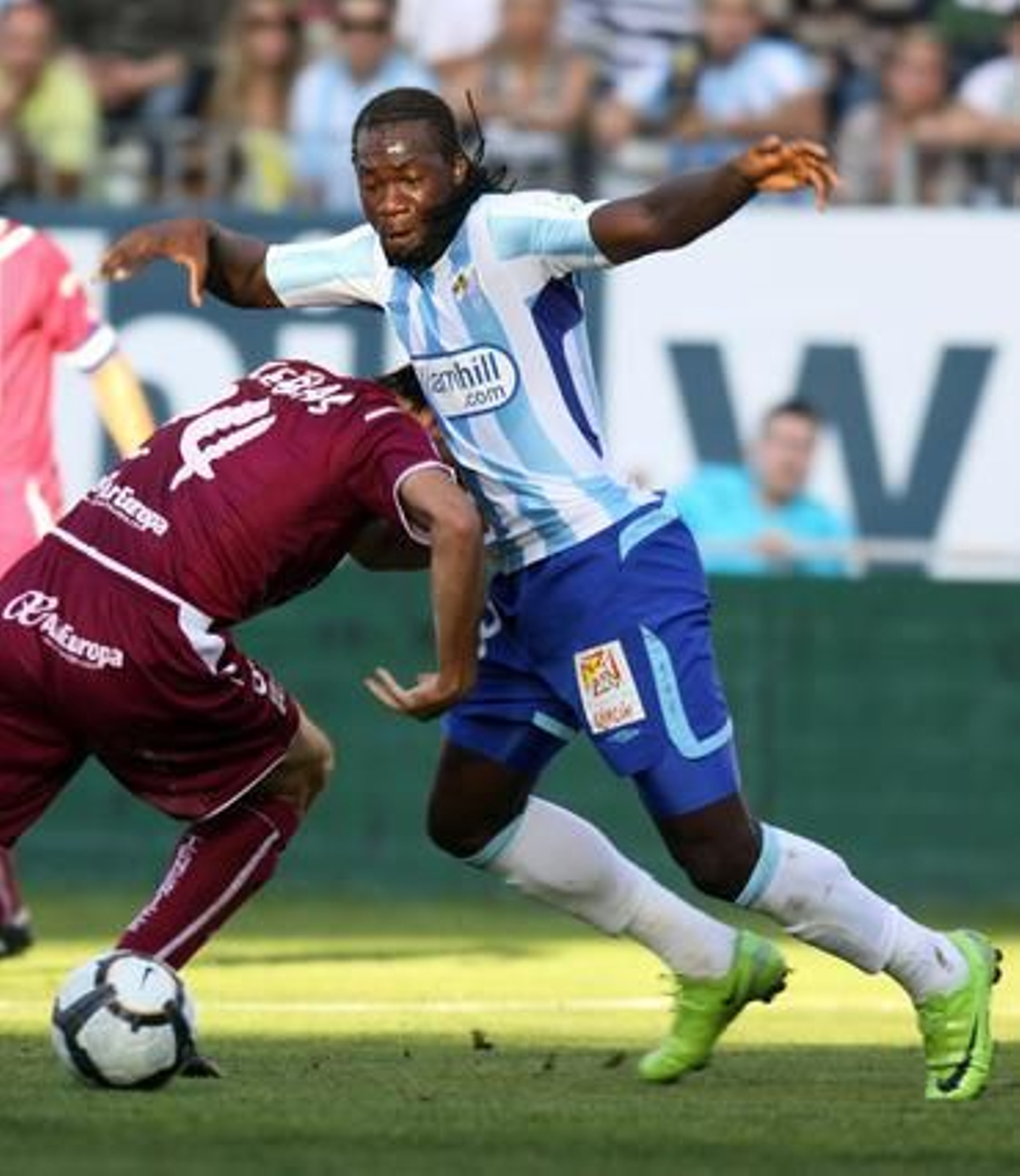 El Málaga empata en casa ante el Tenerife. / Migue Fernández