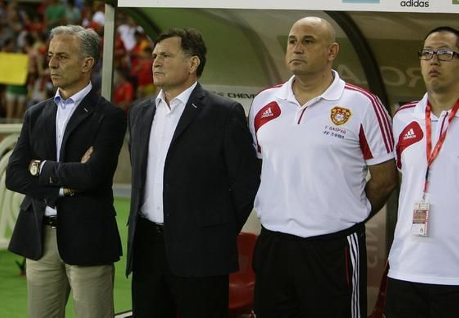 España vence a China gracias a la chispa y la magia de Silva e Iniesta en el último amistoso antes de la Eurocopa.

Foto: Antonio Pizarro