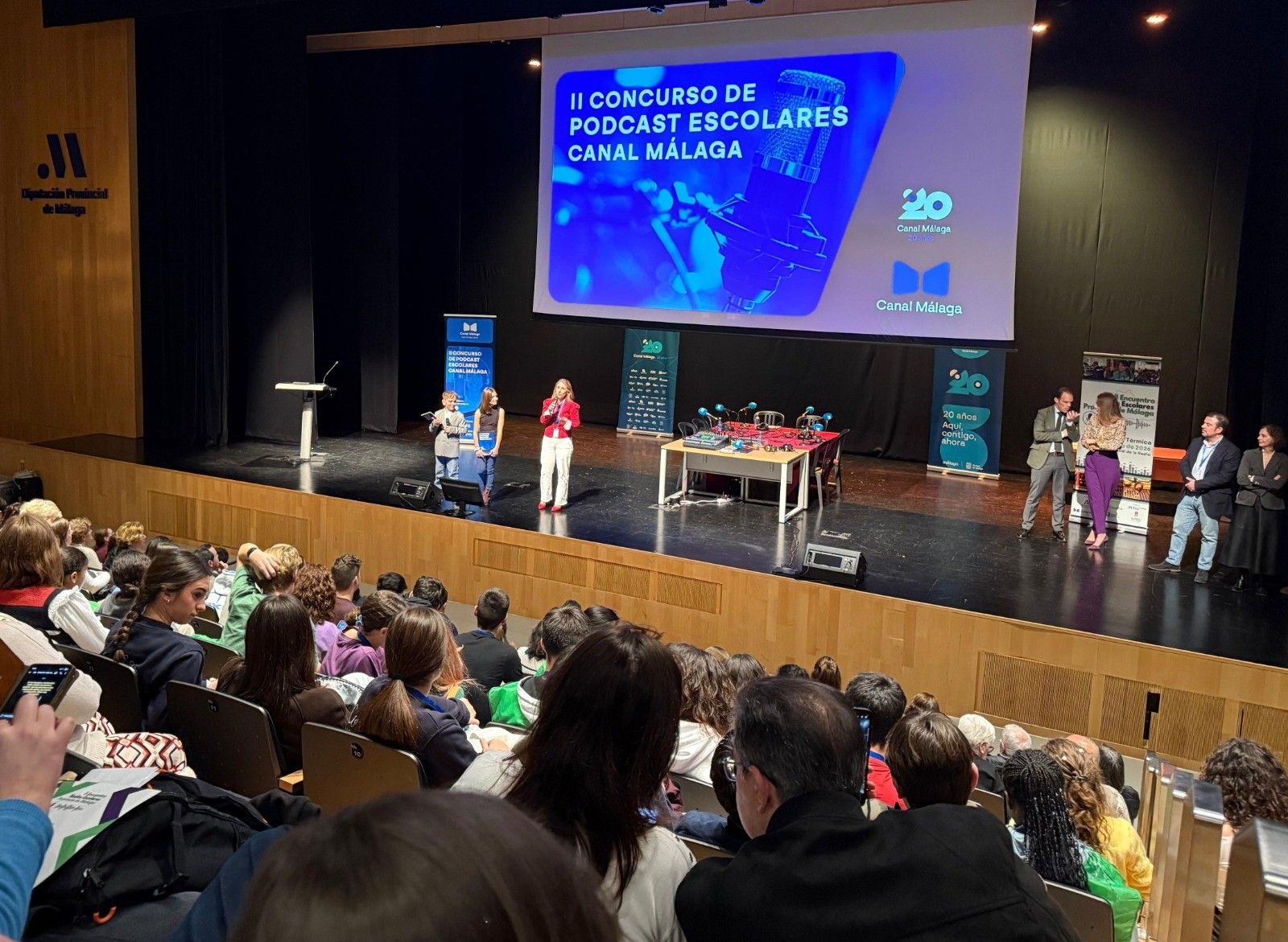 Un momento de la entrega de premios del los premios II Concurso de Podcast Escolares