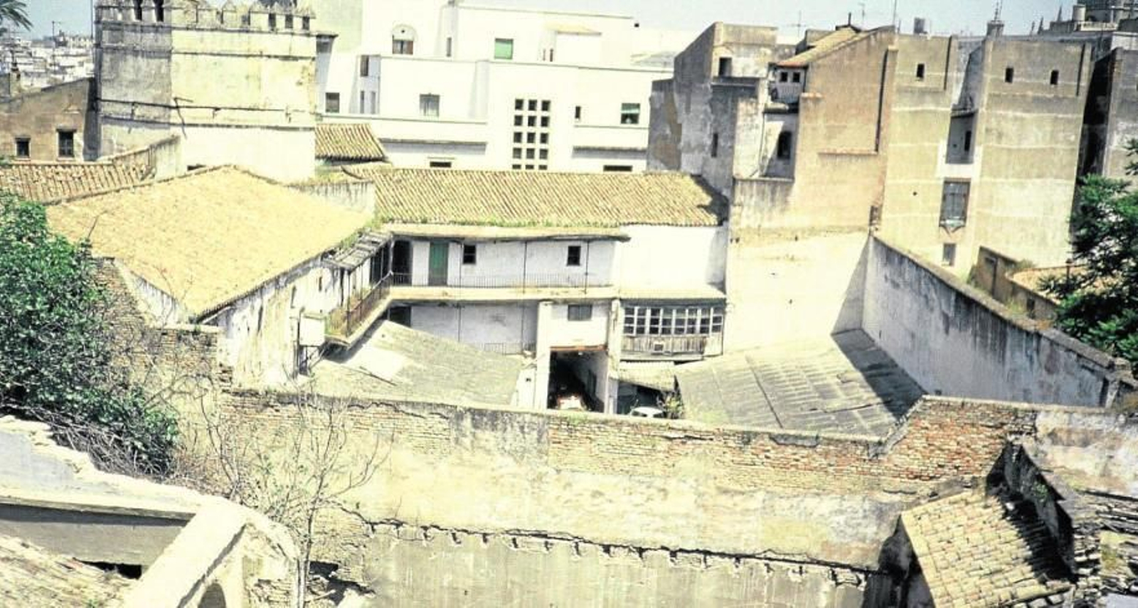 Un destino para el entorno de la Torre de la Plata