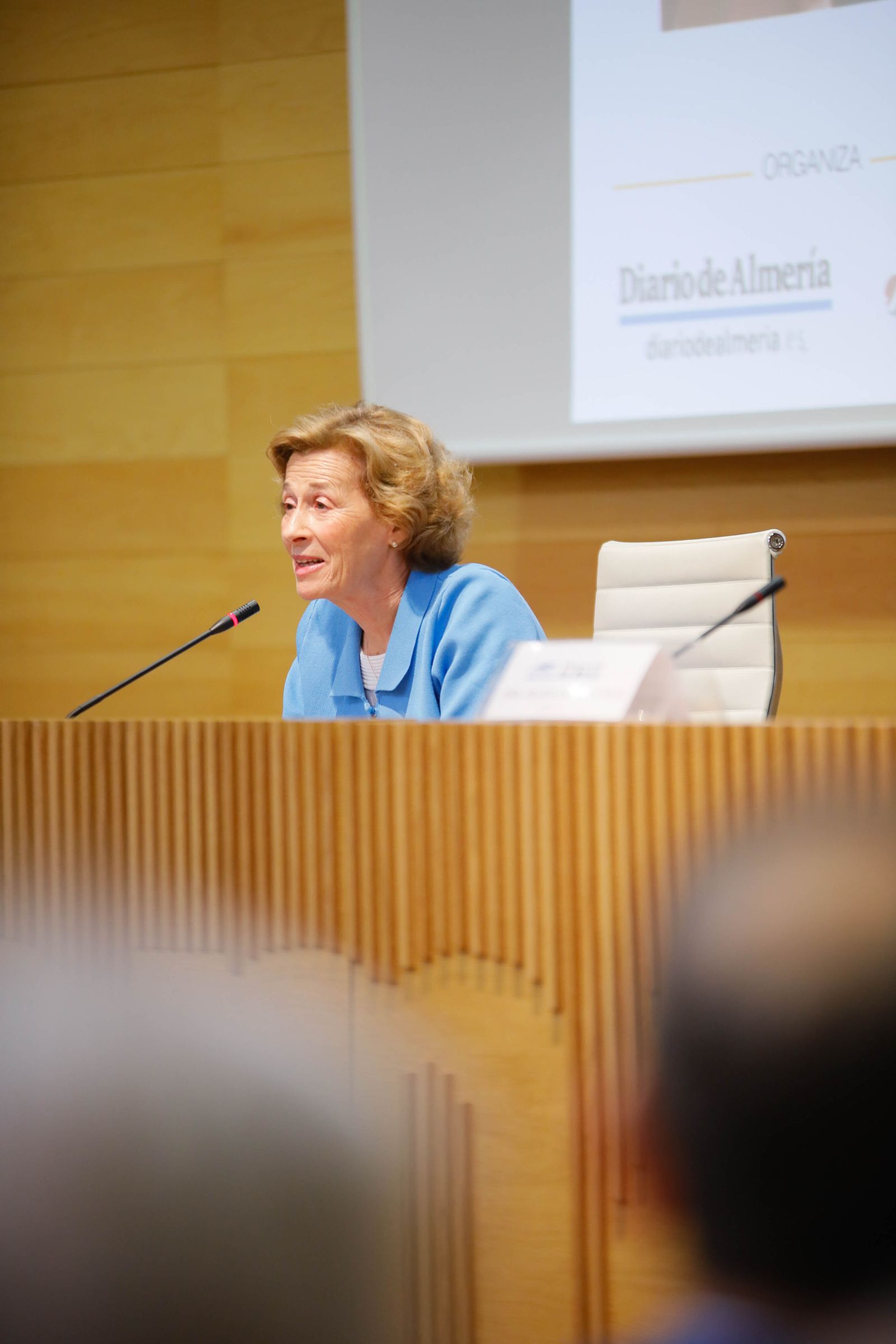 Imágenes de Diario de los Libros, con Julia Navarro