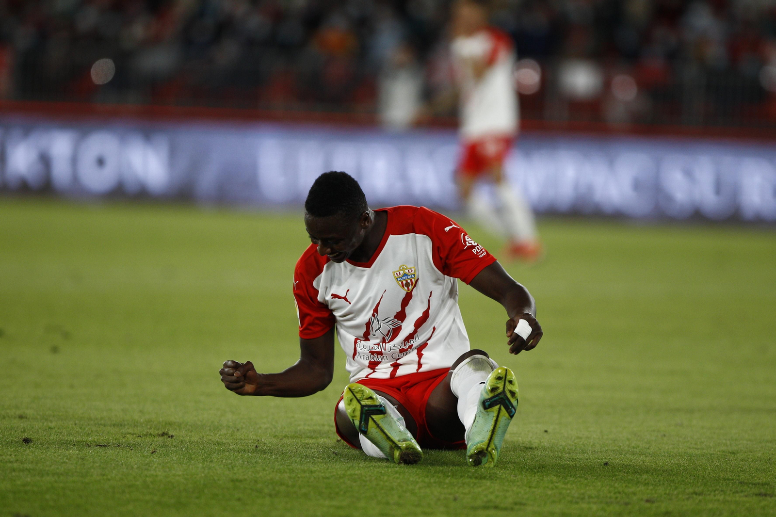 Sadiq, con gesto de frustración por no ver portería