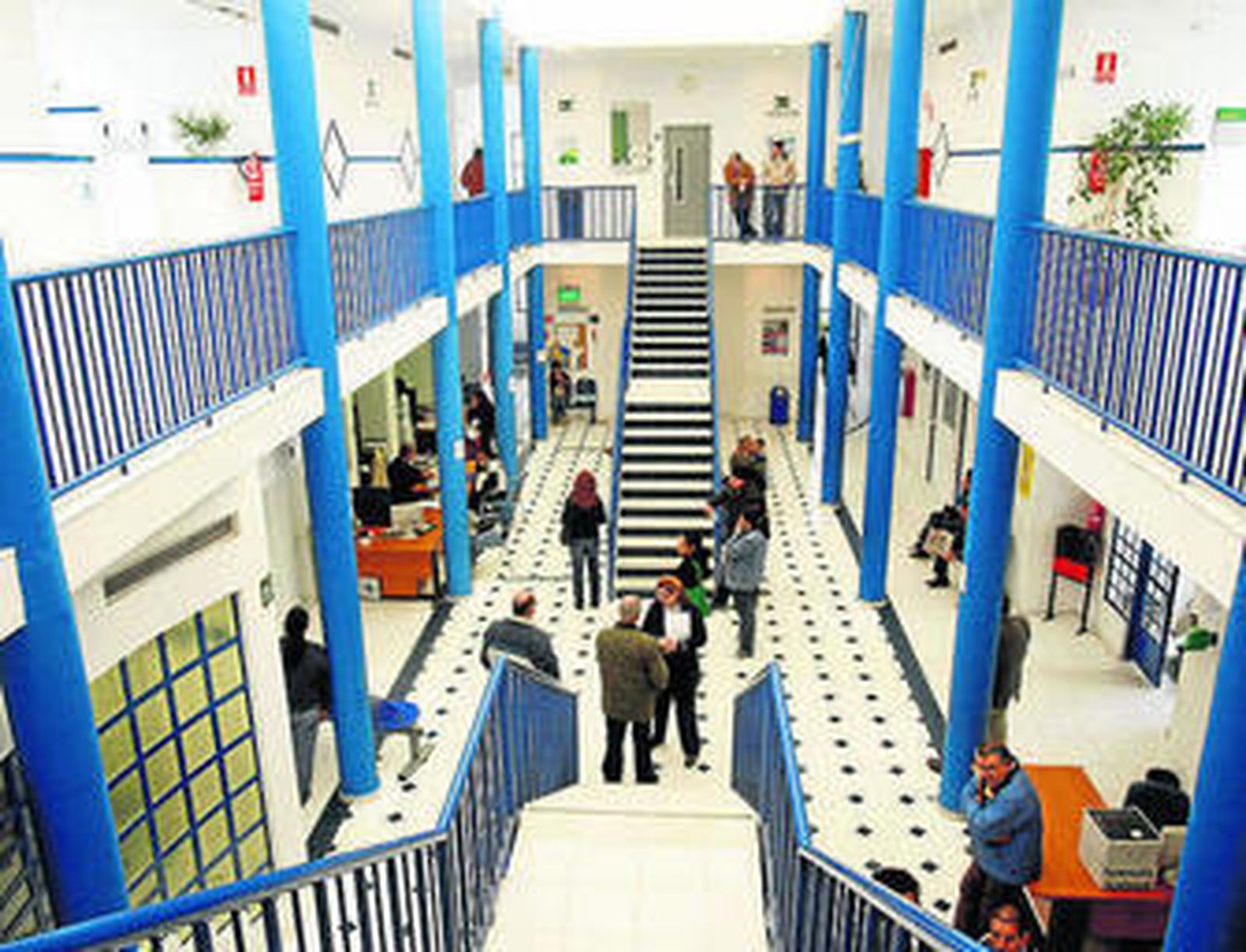 El interior del centro de salud Pinillo Chico.