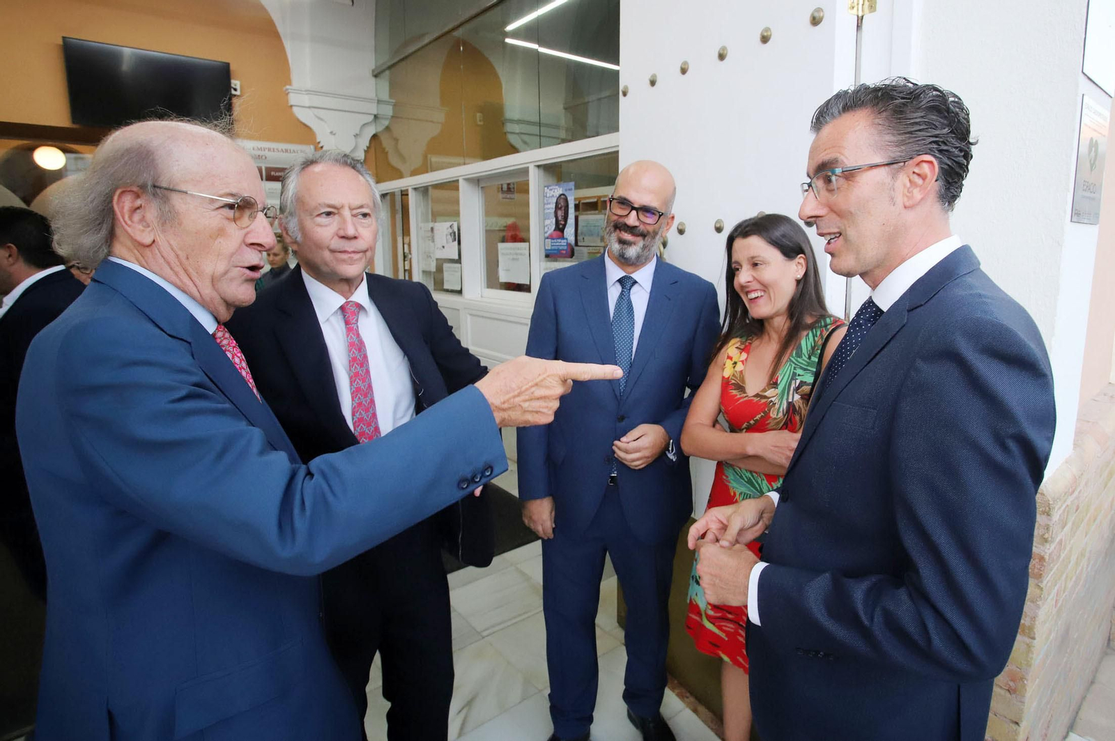 Imágenes de la recepción a los invitados a la gala de los Onubenses del Año