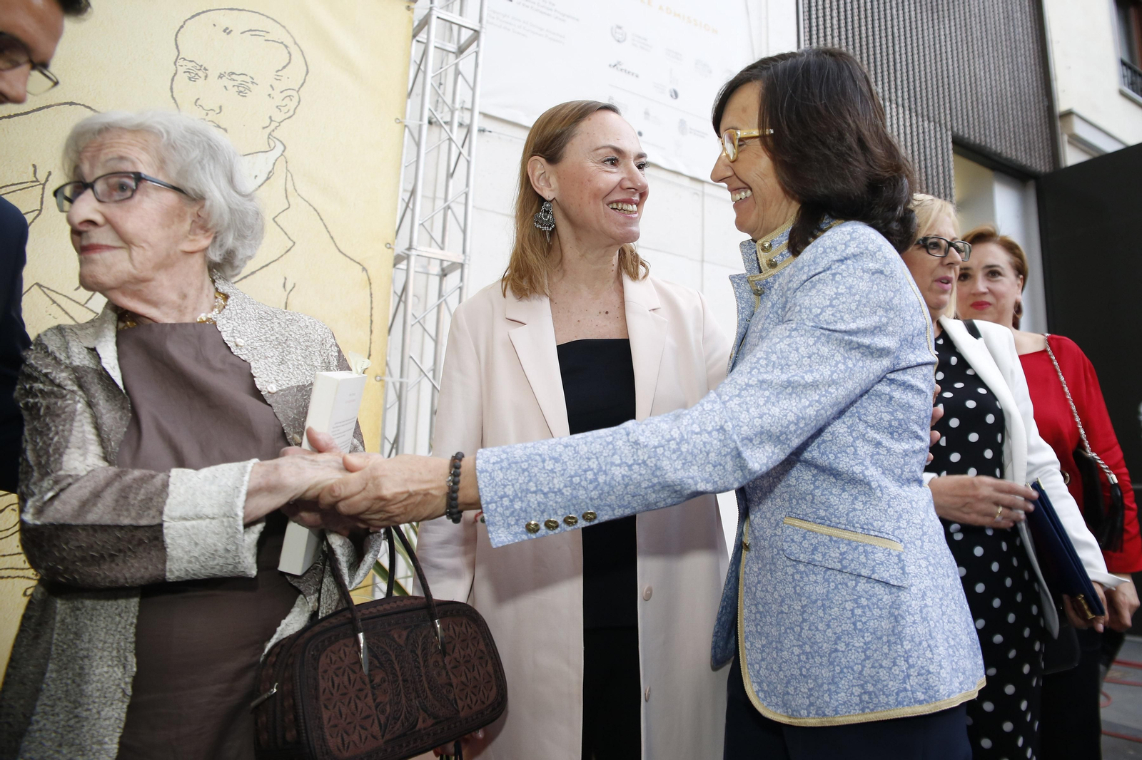 Laura García-Lorca, con la consejera de Cultura.