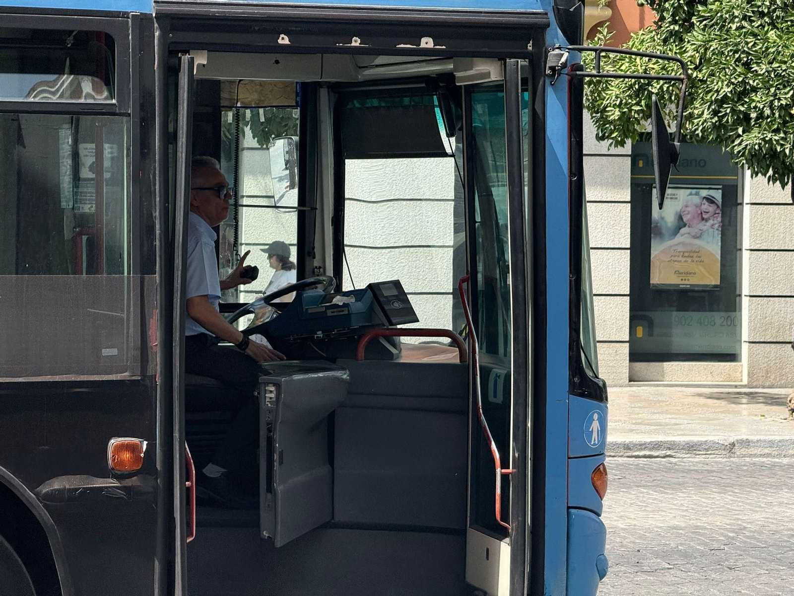 Un conductor del servicio municipal de autobuses.