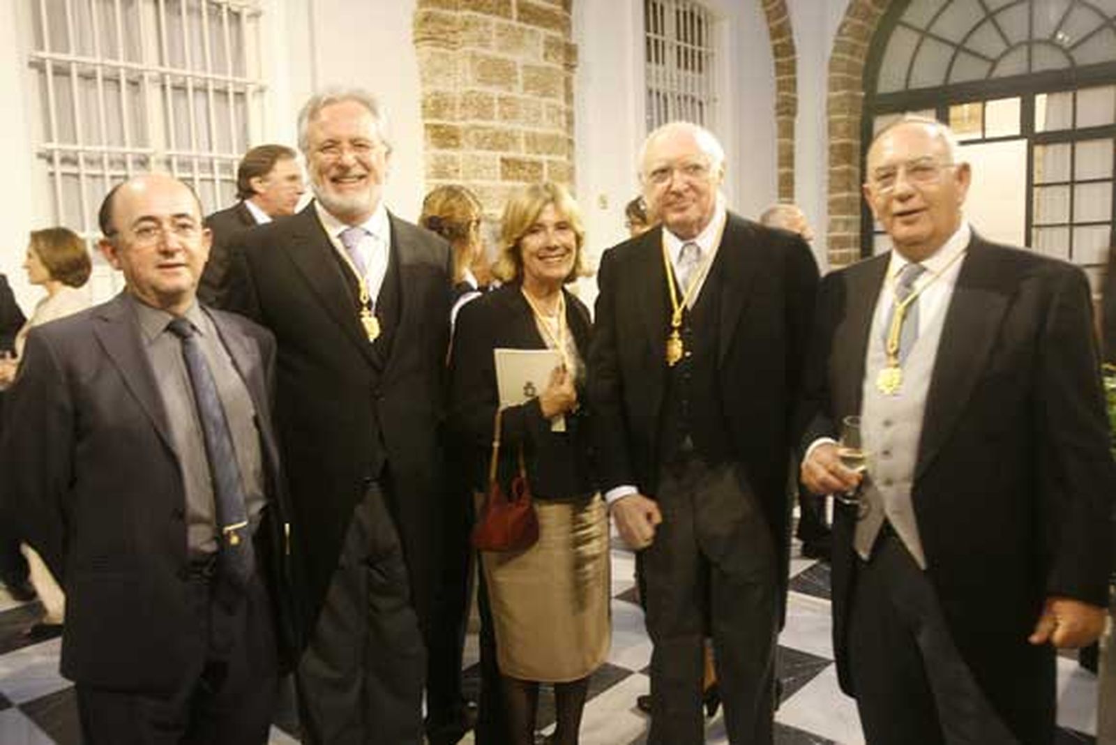 Otra imagen de los asistentes al acto

Foto: Joaquin Pino