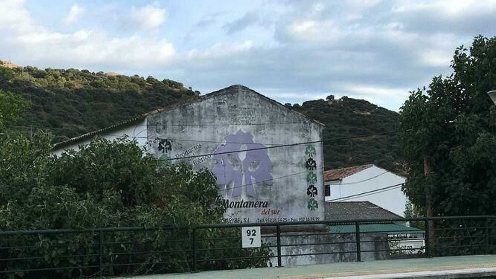 Fábrica de La Montanera del Sur, en Benaoján