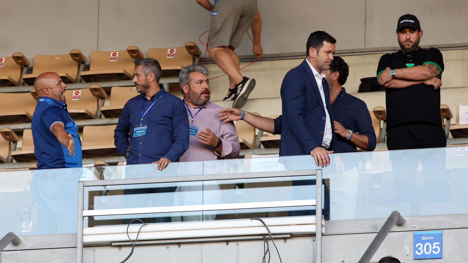 Bronca y tensión al final del Xerez DFC-Recreativo Granada