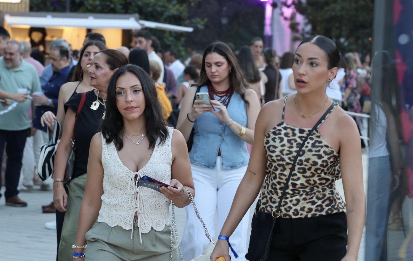 Búscate en las fotos del concierto de Antoñito Molina en Sevilla