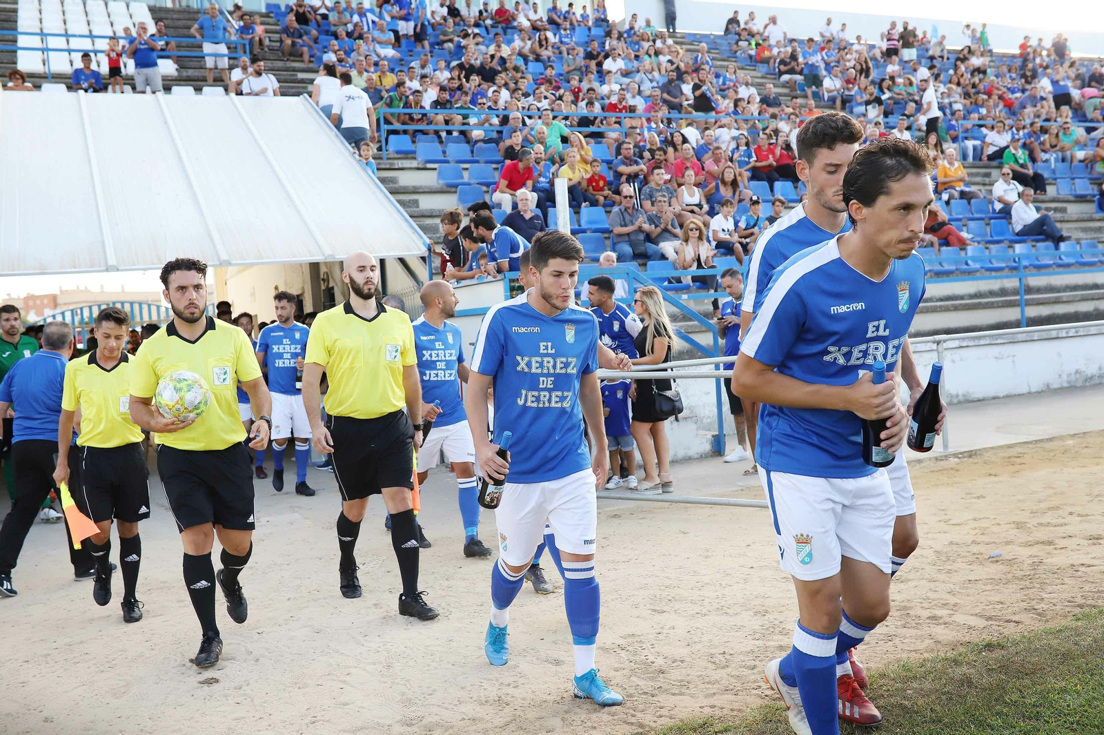 Amistoso Industrial-Xerez CD en La Juventud