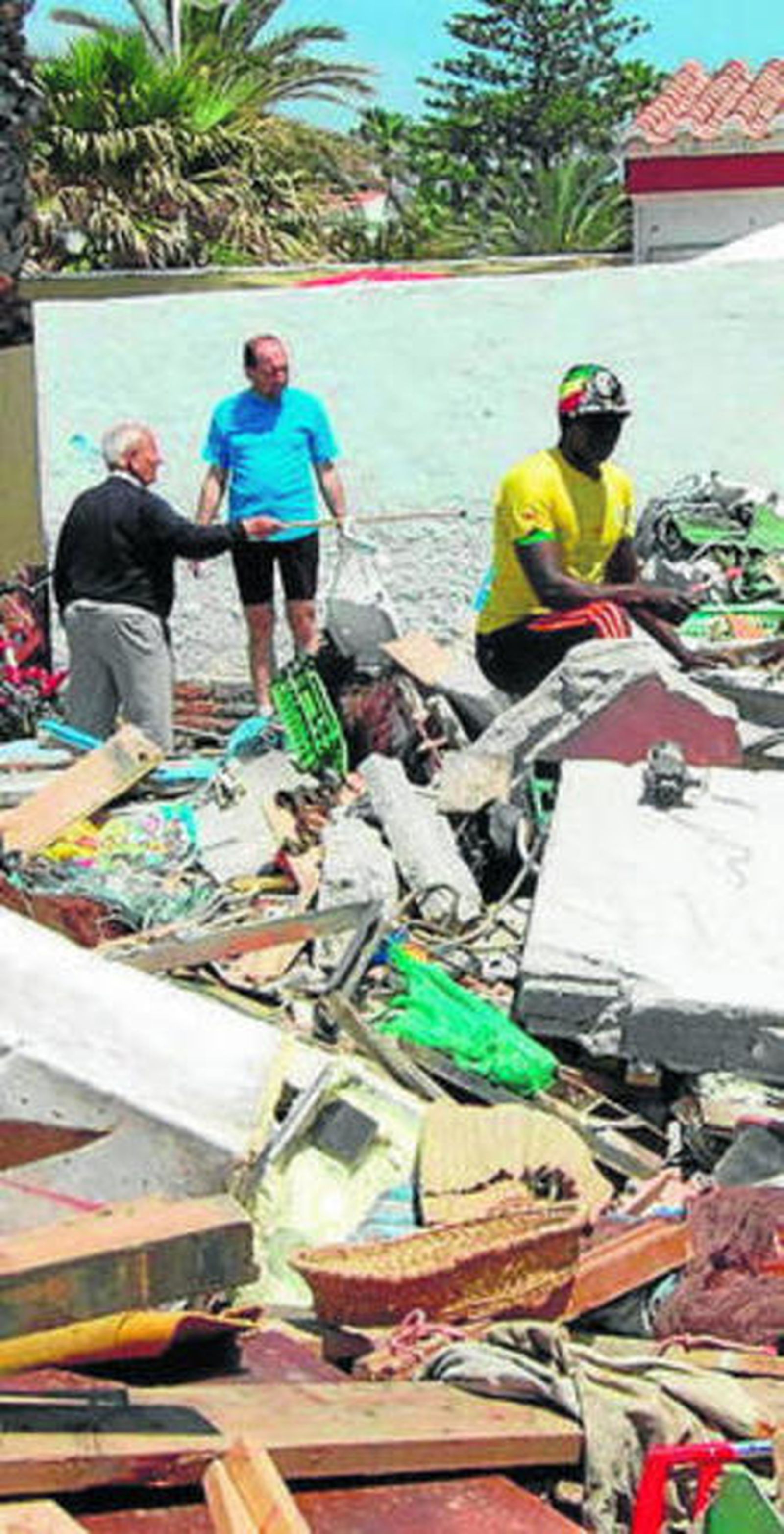Restos tras la explosión.