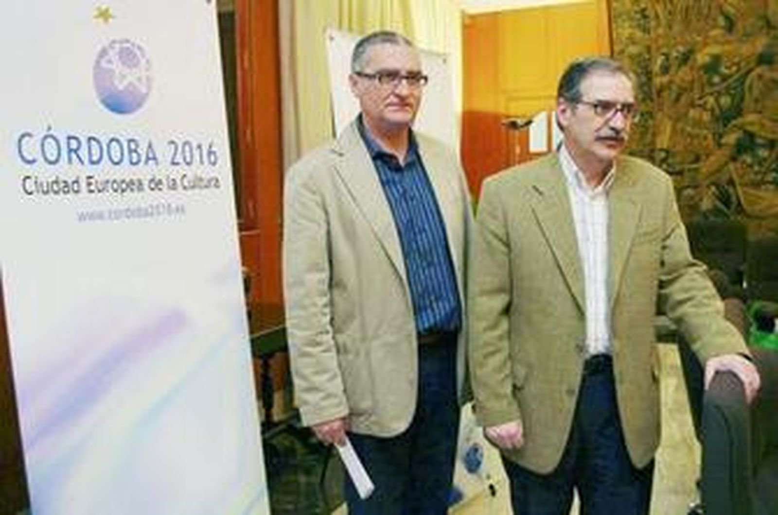 José Antonio Cabanillas y Manuel Pérez presentaron el balance de Cosmopoética 2008.