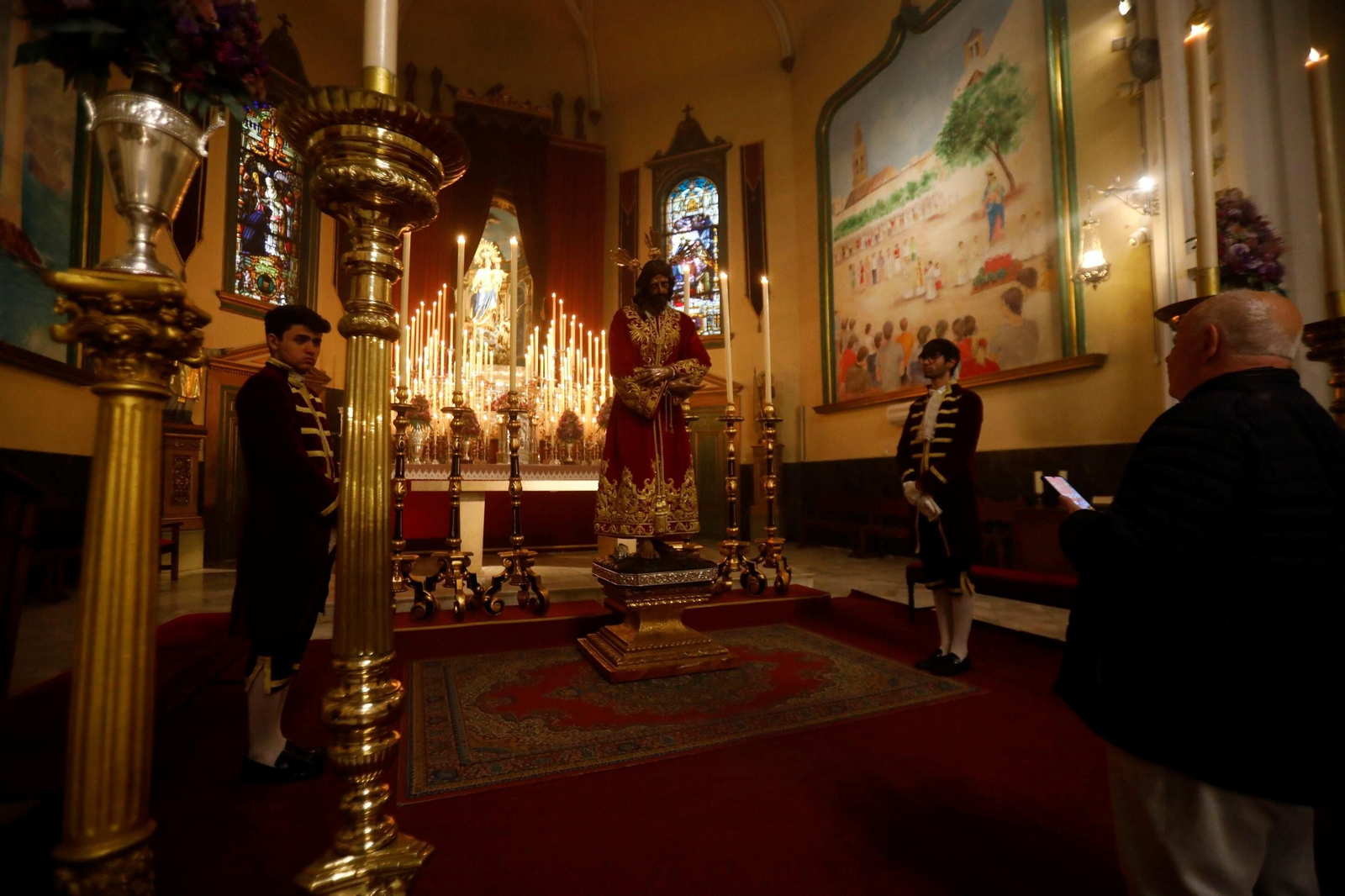 El besapiés del Señor del Prendimiento de Córdoba, en imágenes