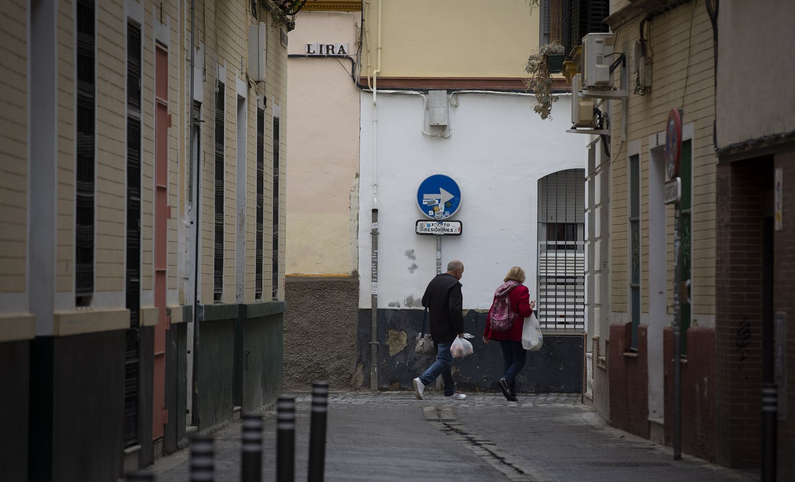 Coronavirus en Sevilla: Callejeando en una ciudad desierta