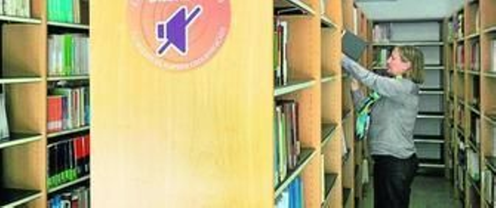 El programa se instalará en la biblioteca de la Universidad de Almería.