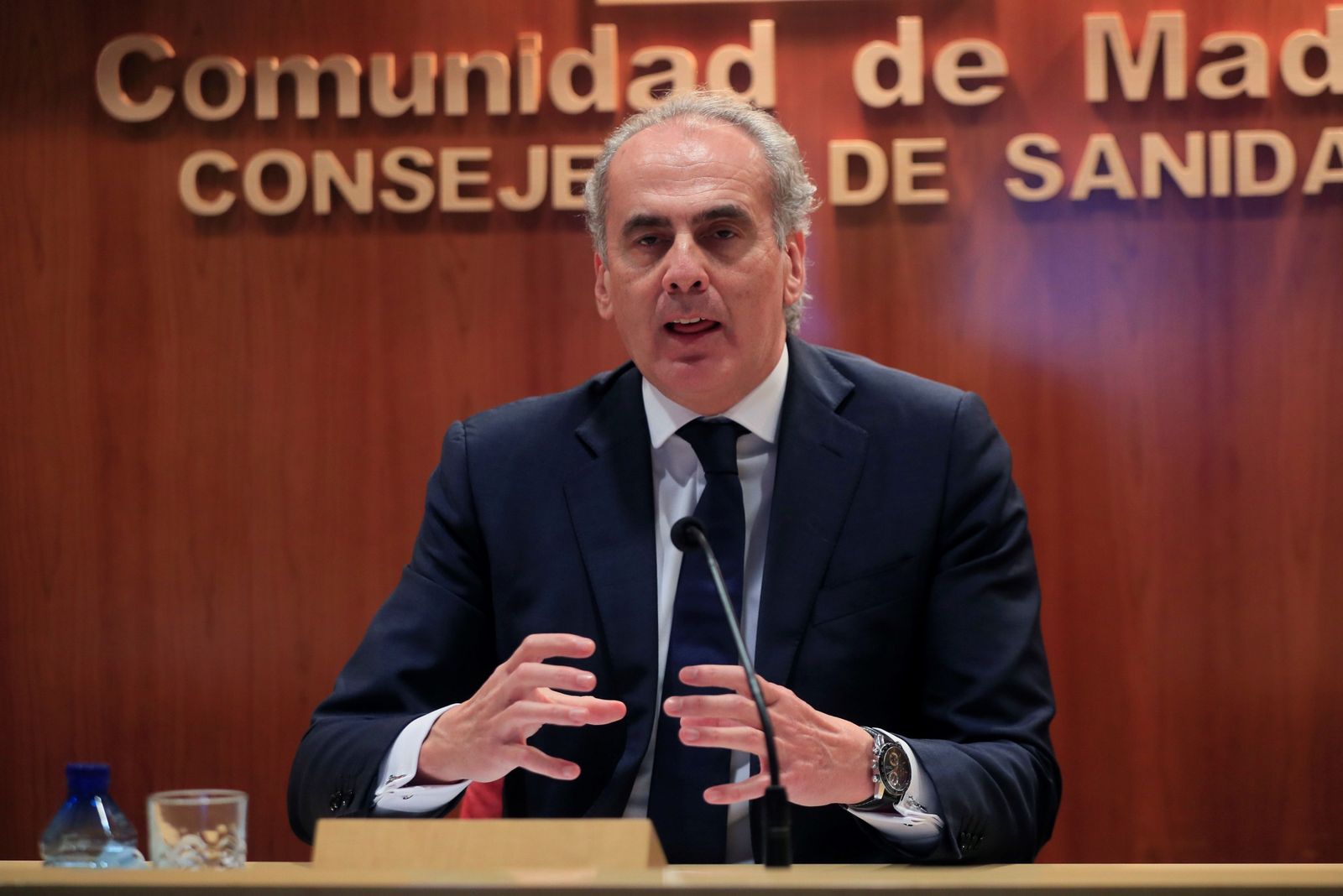 El consejero de Sanidad, Enrique Ruiz Escudero, este viernes.