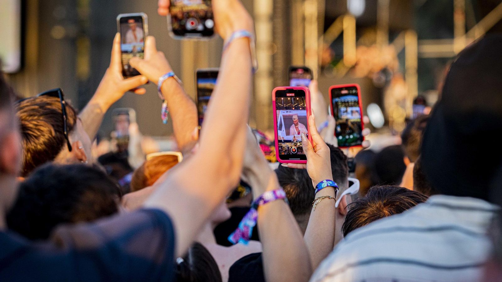 Búscate en las imágenes del jueves de Puro Latino 2024 en El Puerto